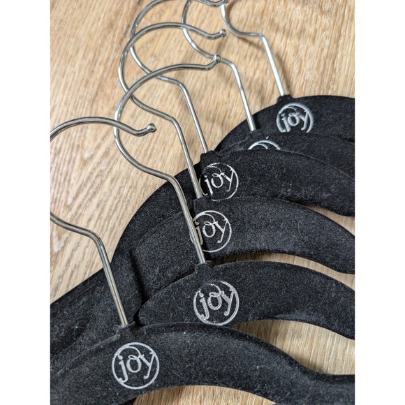 6 Joy Mangano HSN Huggable Hangers for Shirts & Pants, BLACK w/ Silver Hook - Picture 1 of 8